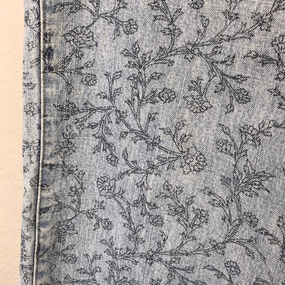 Vintage Liz Claiborne Blue Floral Ankle Jeans - Picture 5 of 6
